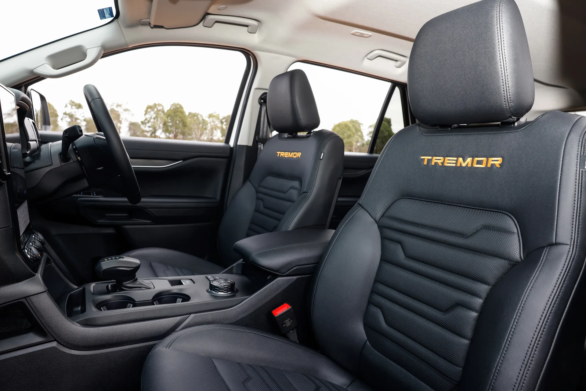 Ford Everest Active