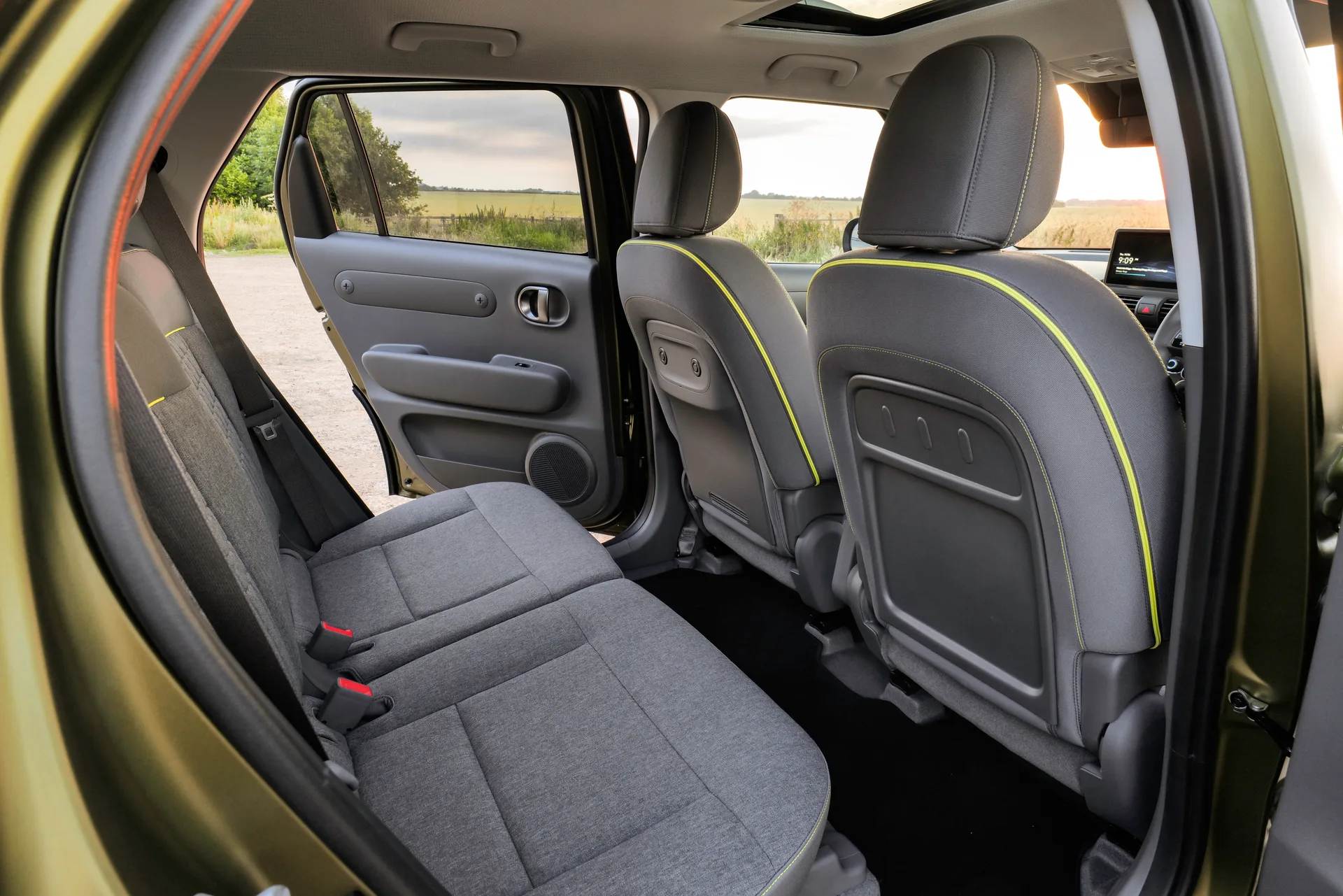 Hyundai Inster Base