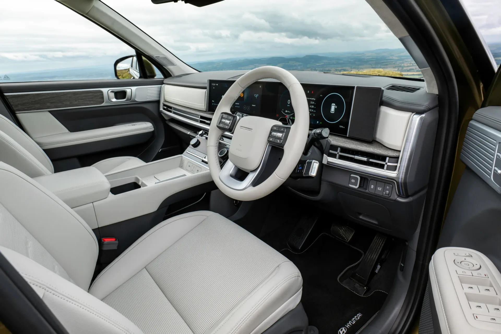 Hyundai Santa Fe Base