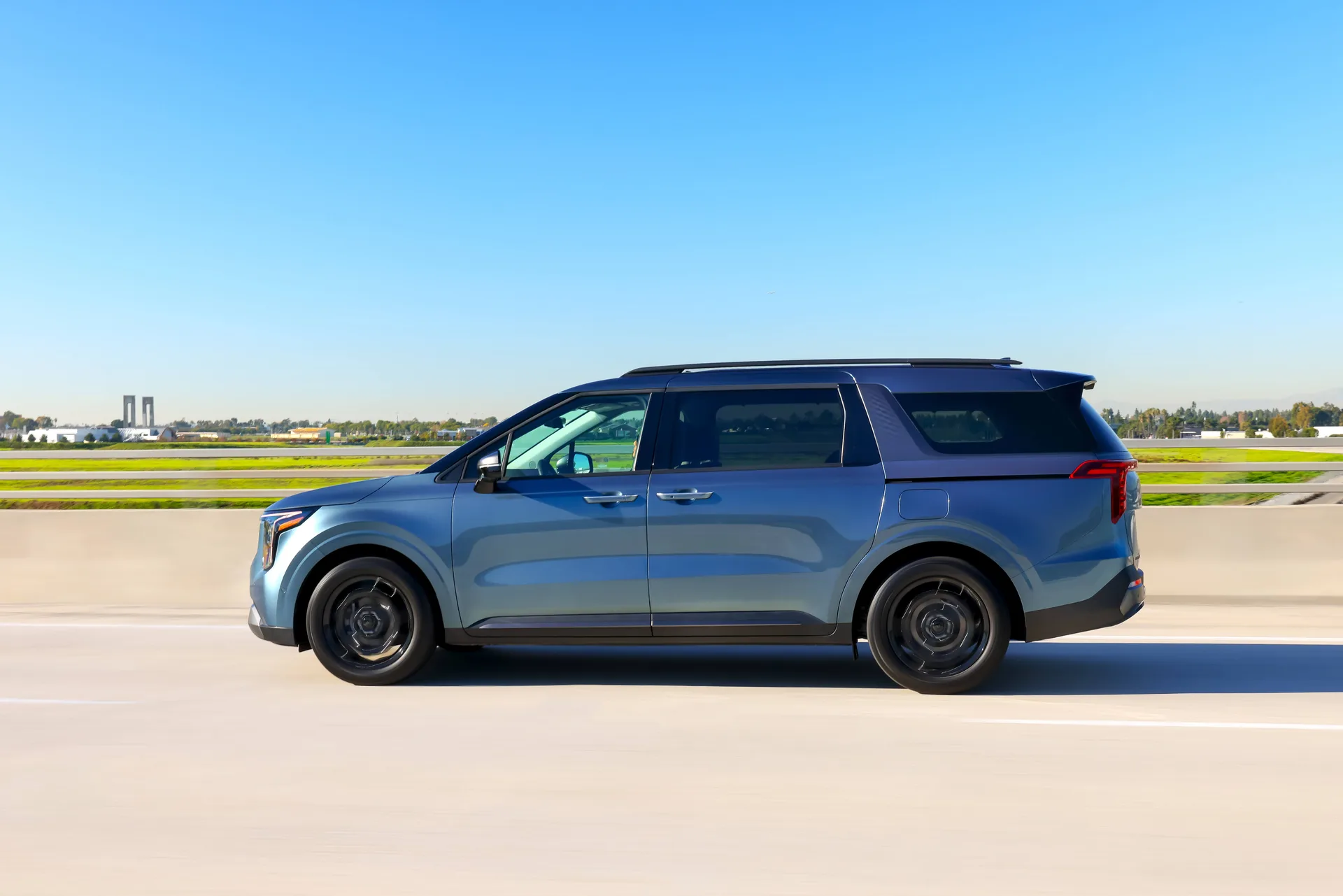 Kia Carnival S