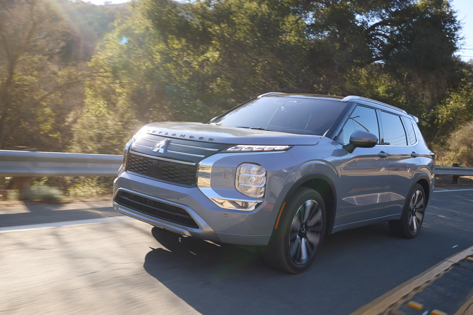 Mitsubishi Outlander ES