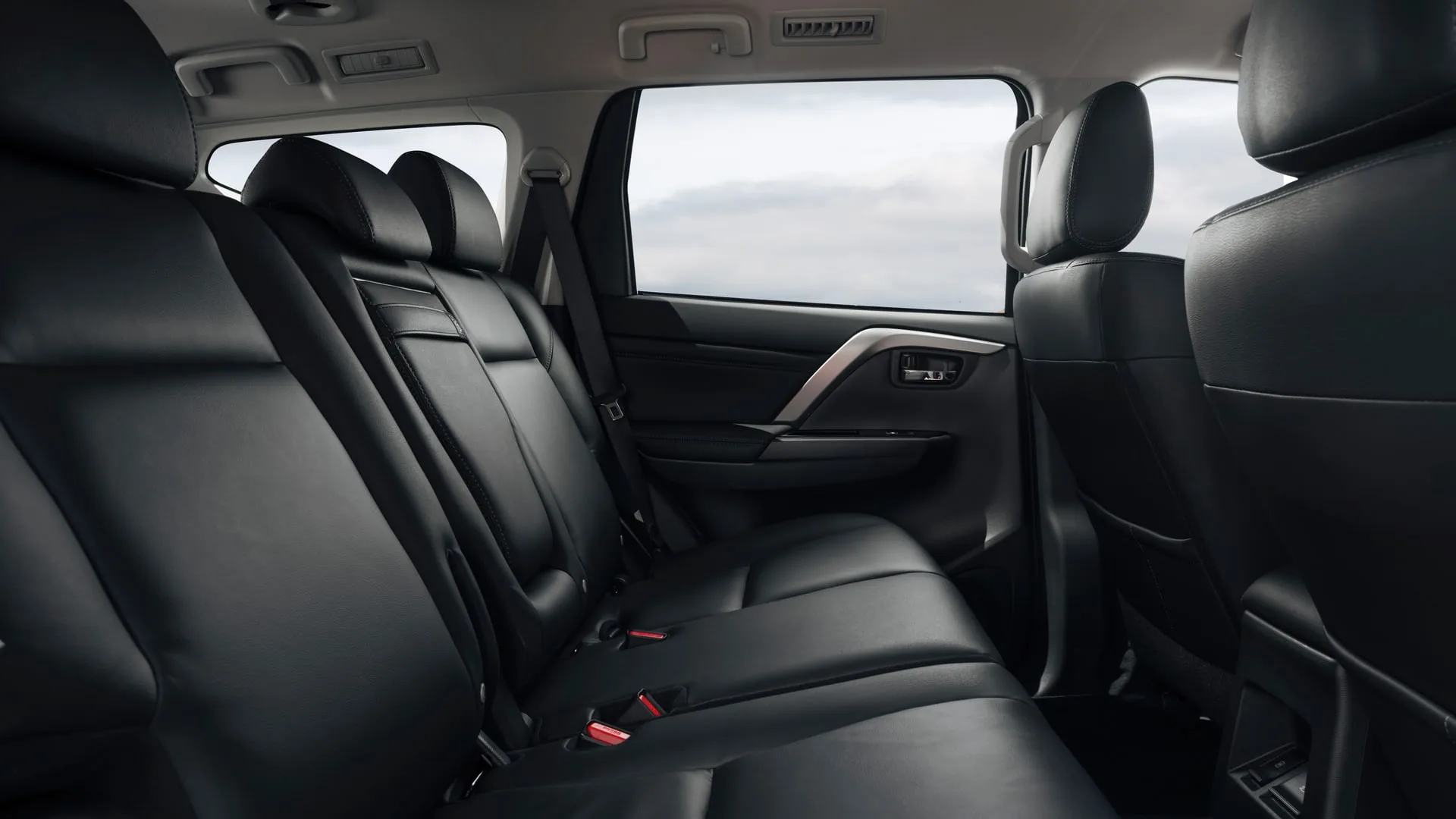 Mitsubishi Pajero Sport GLS