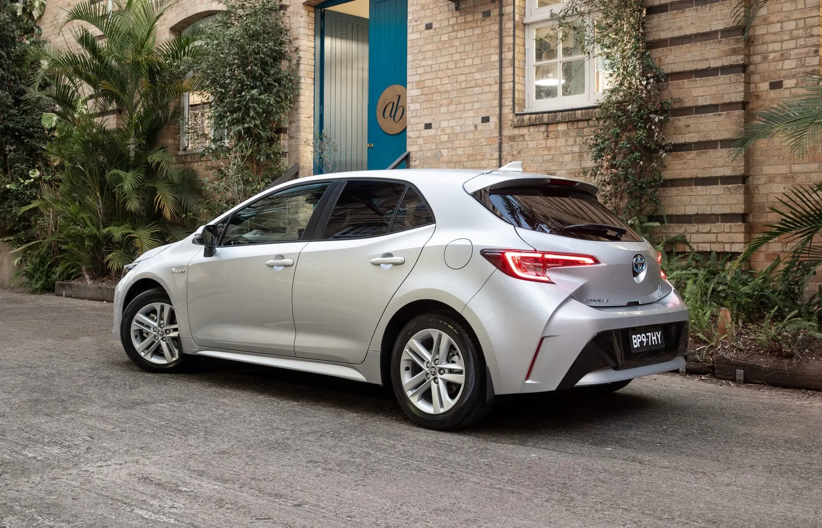 Toyota Corolla Hatch Ascent Sport