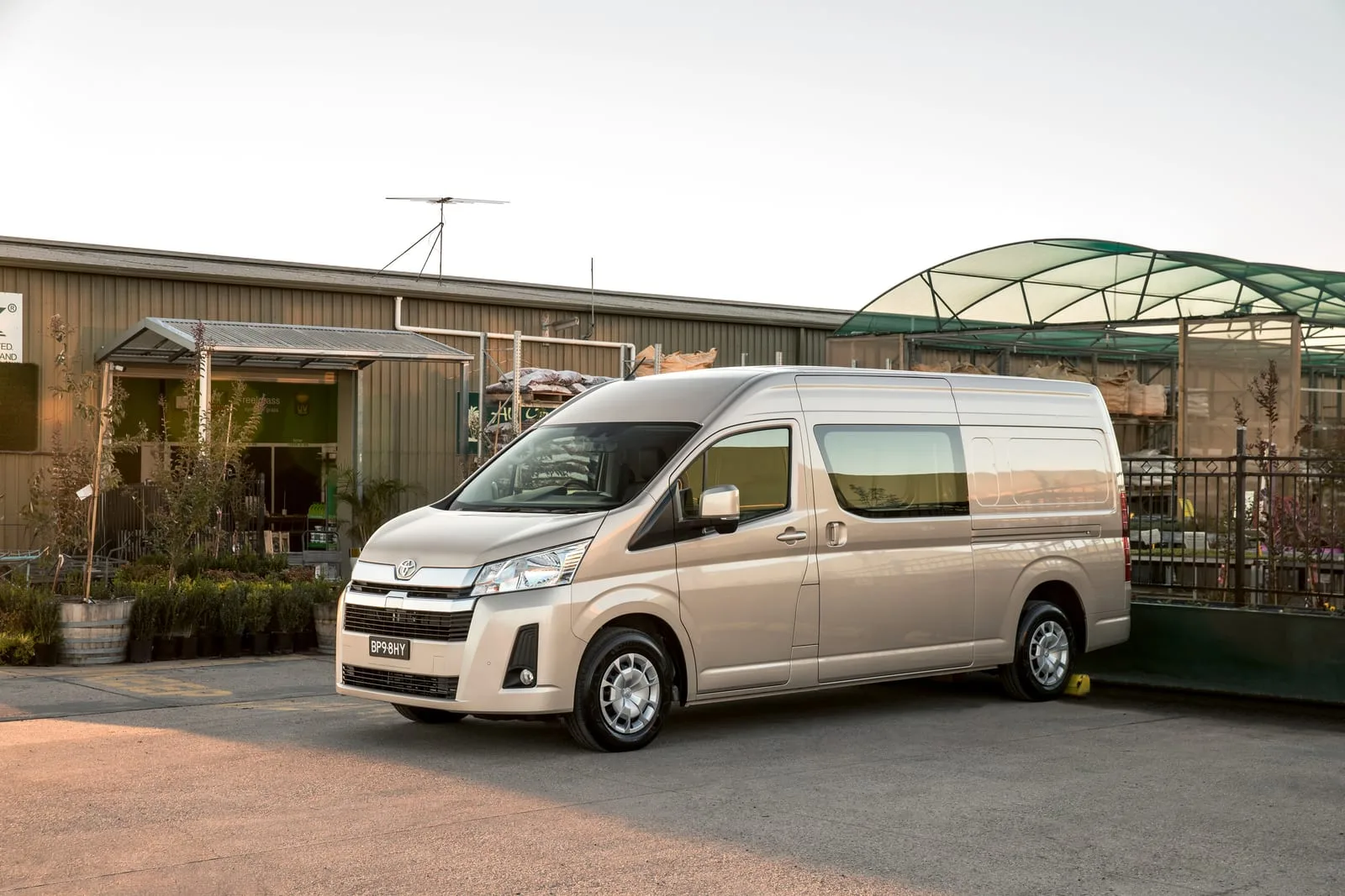 Toyota HiAce LWB Van
