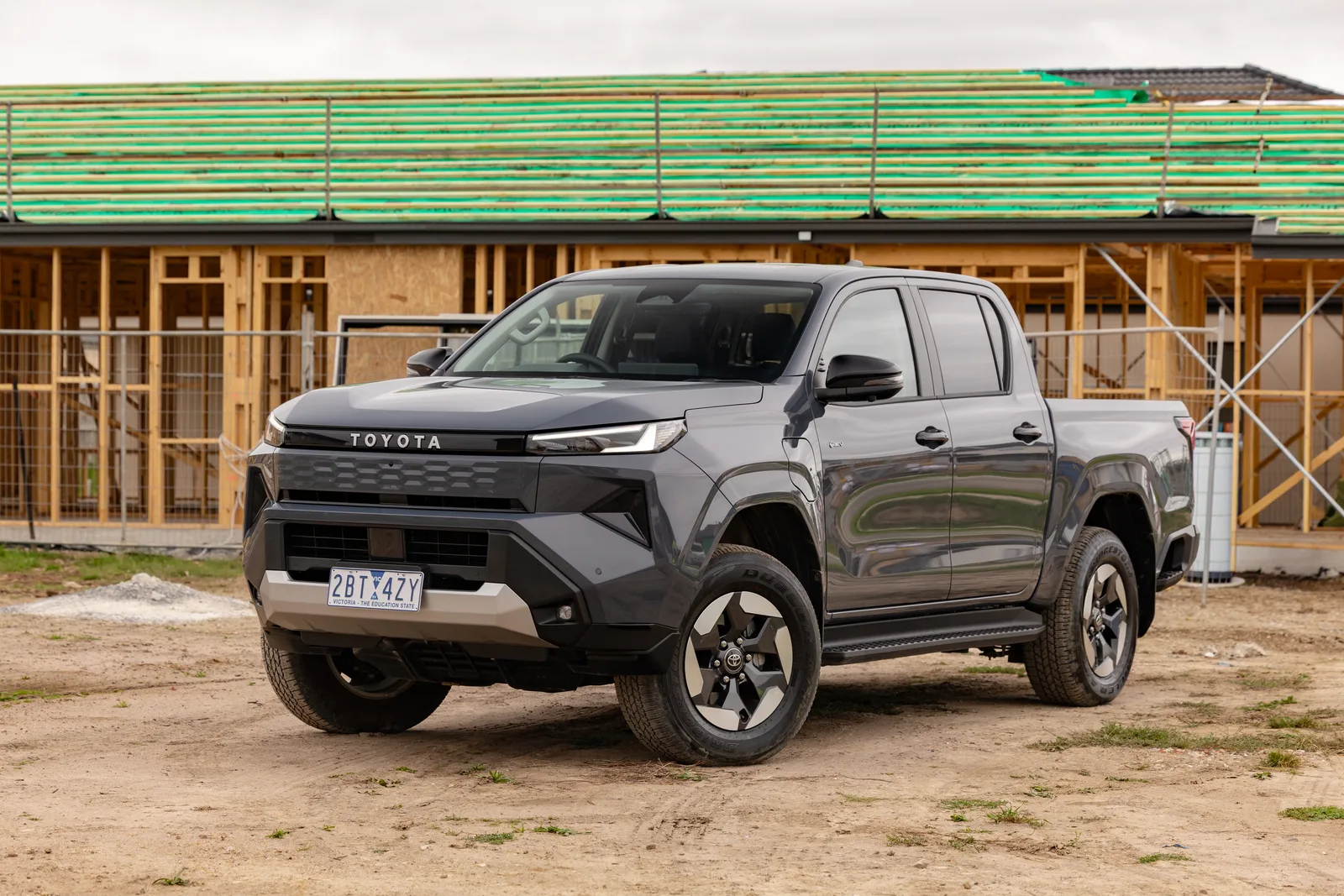 Toyota HiLux BEV SR