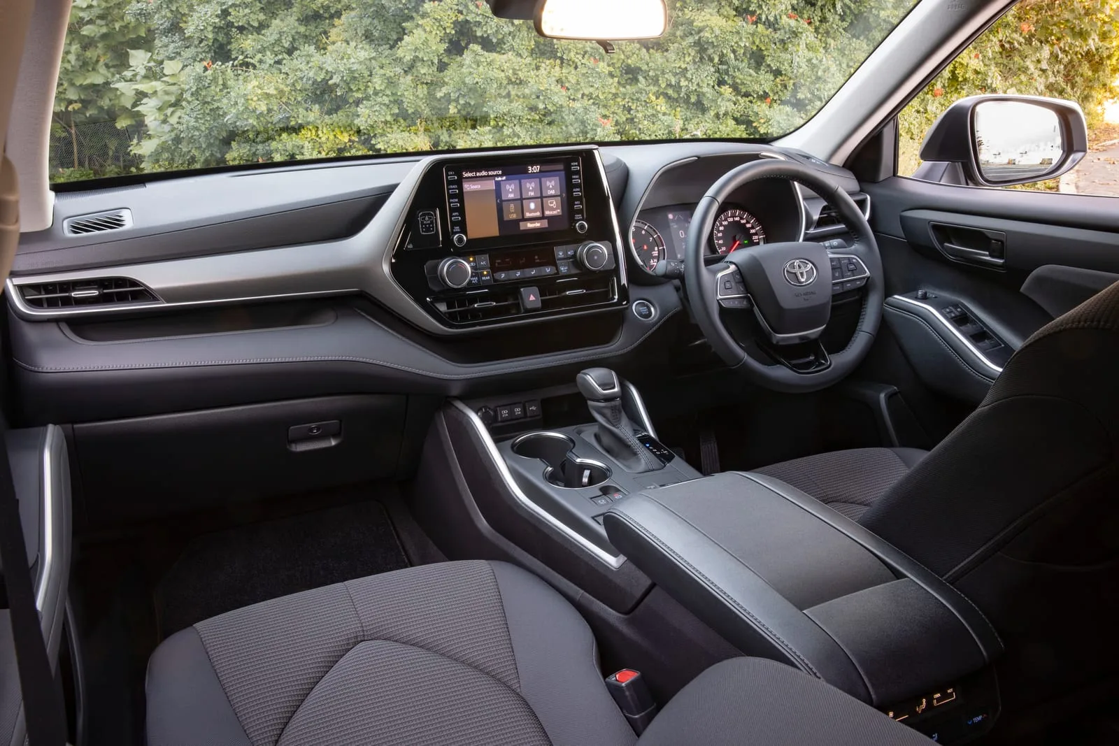 Toyota Kluger GX