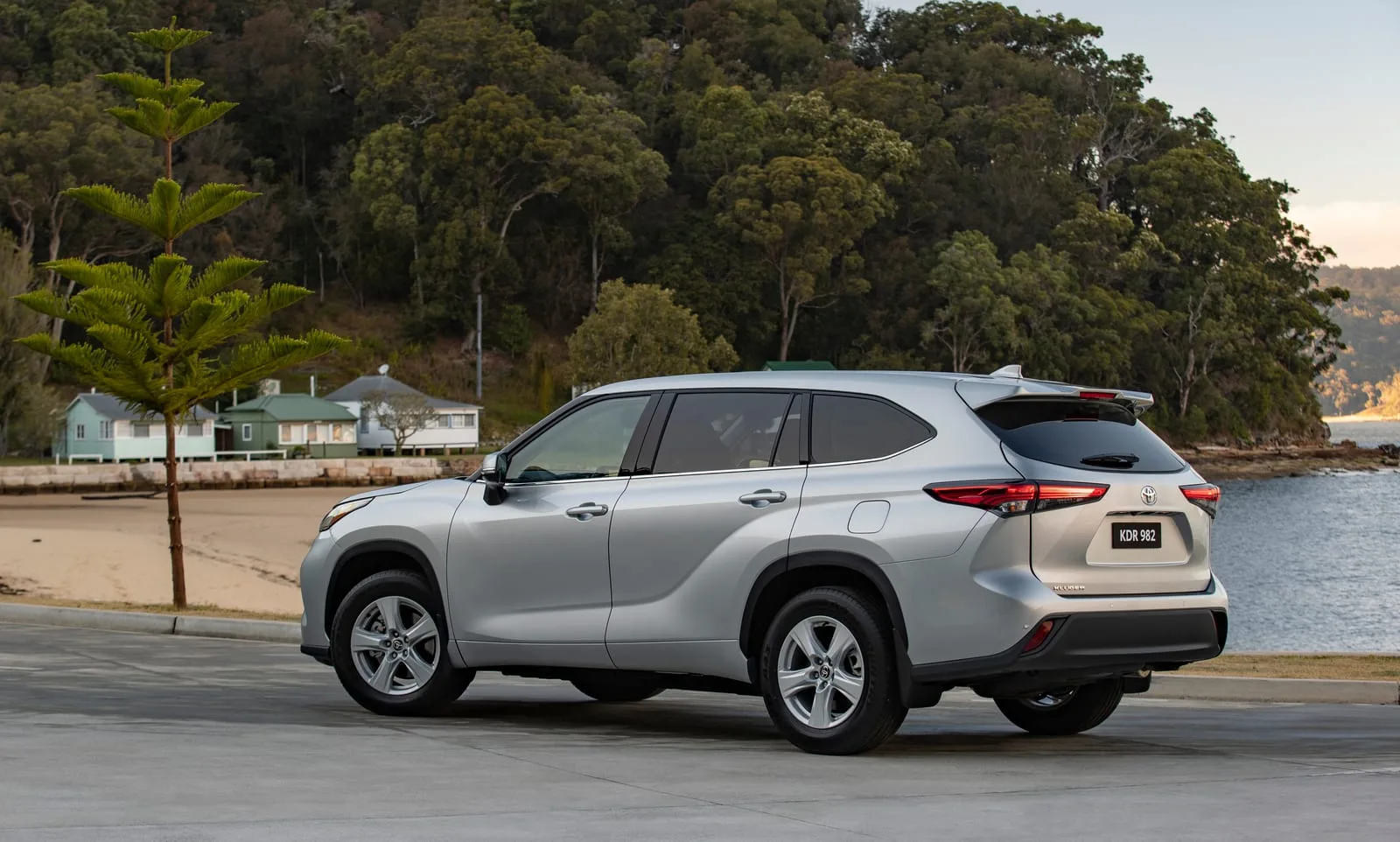 Toyota Kluger GX