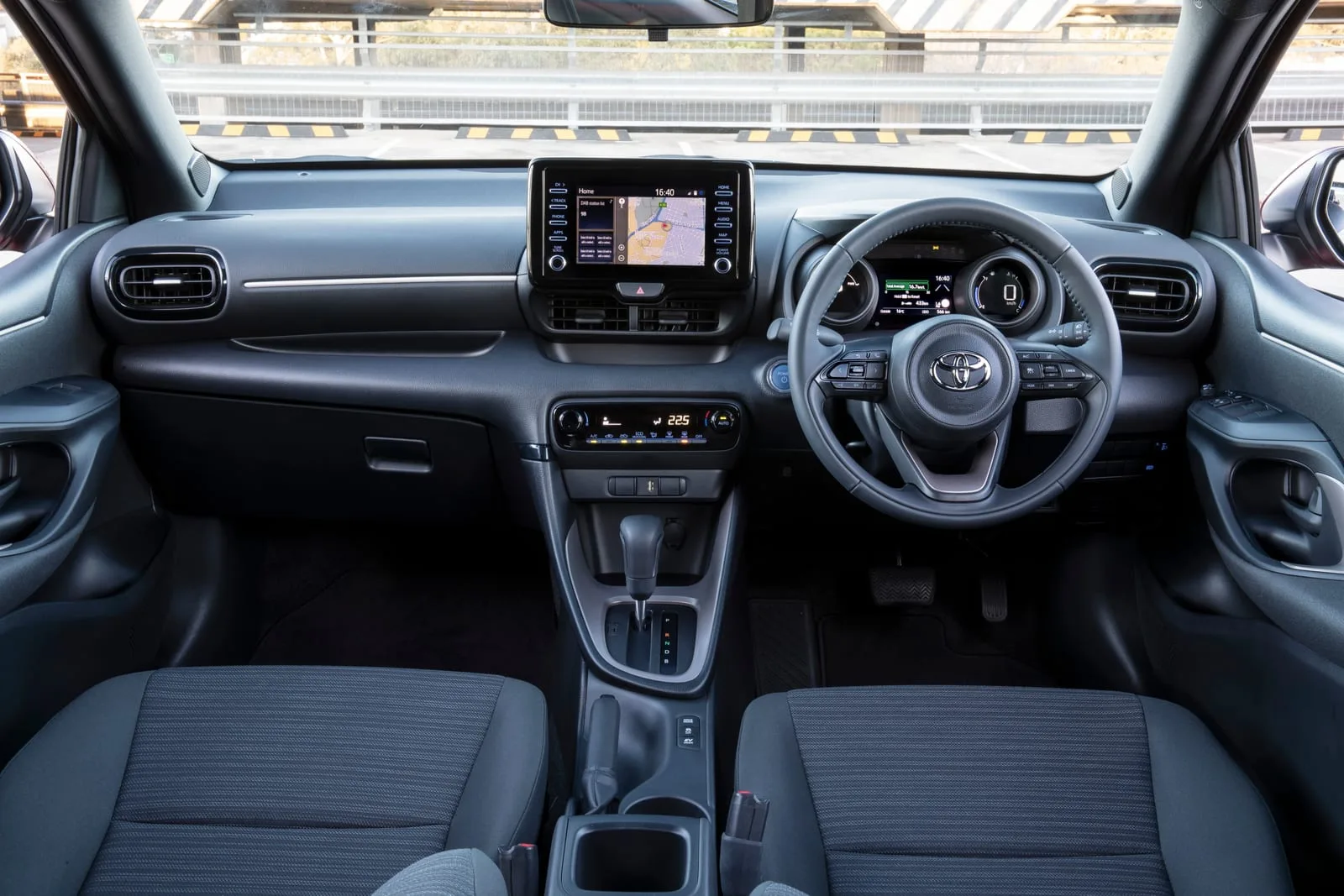 Toyota Yaris Ascent Sport